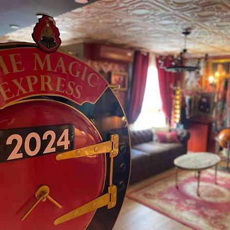 Apartamento Tematico "The Magic" Бьескас Экстерьер фото